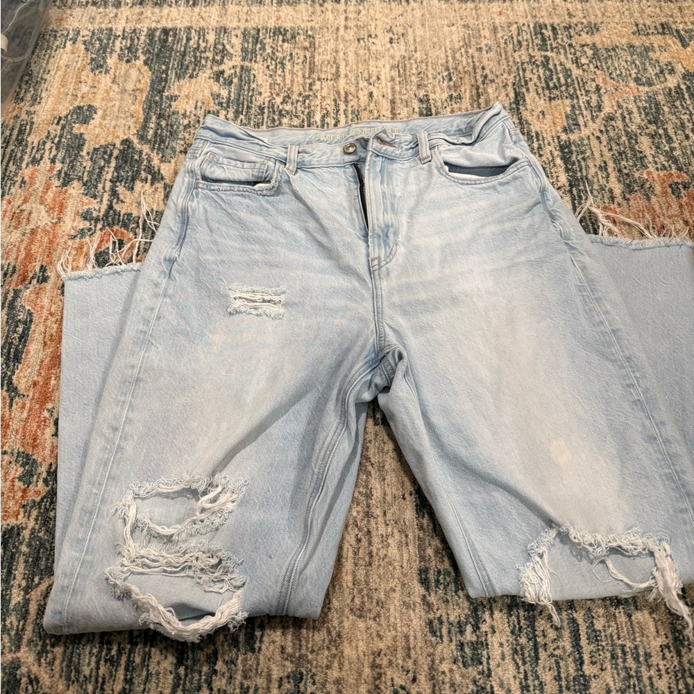 American Eagle Outfitters Mom Jean